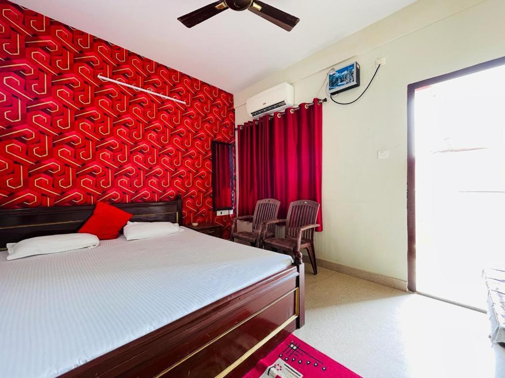 Hotel Lovely Star Inn ! Puri Exterior foto
